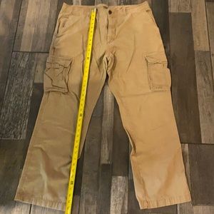Old Navy cargo khakis 38x32